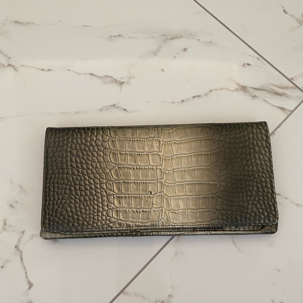 Snake skin printed clutch